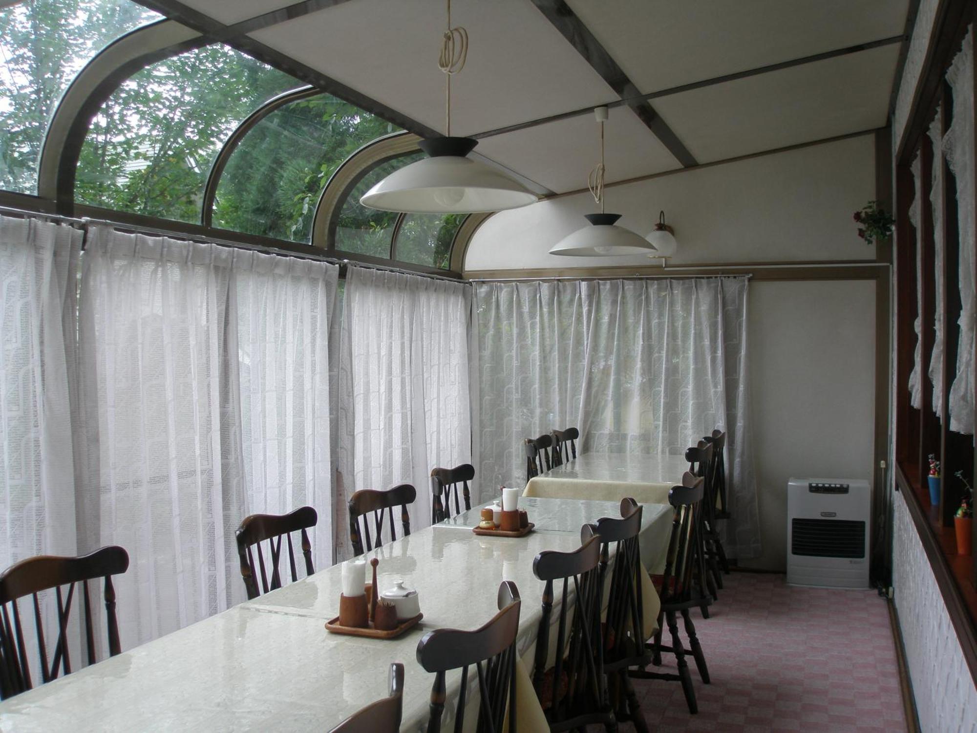 Alpine Wind Bed & Breakfast Hakuba Exterior photo