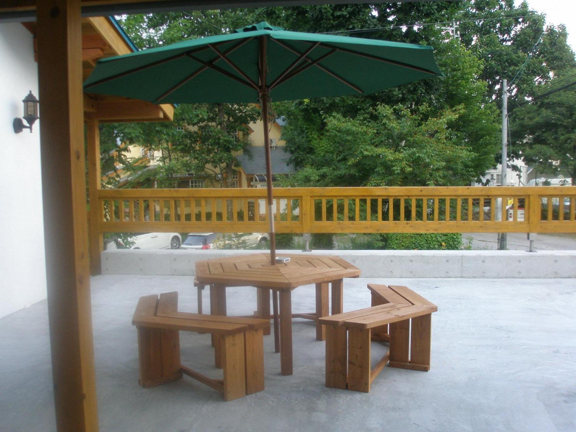 Alpine Wind Bed & Breakfast Hakuba Exterior photo